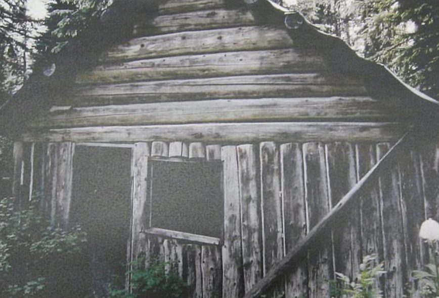 Cabin where Duncan murdered Dylan