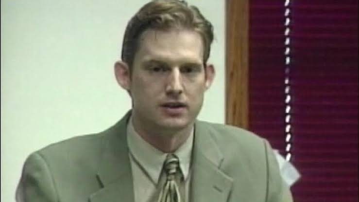 Christian Longo testifying at his trial